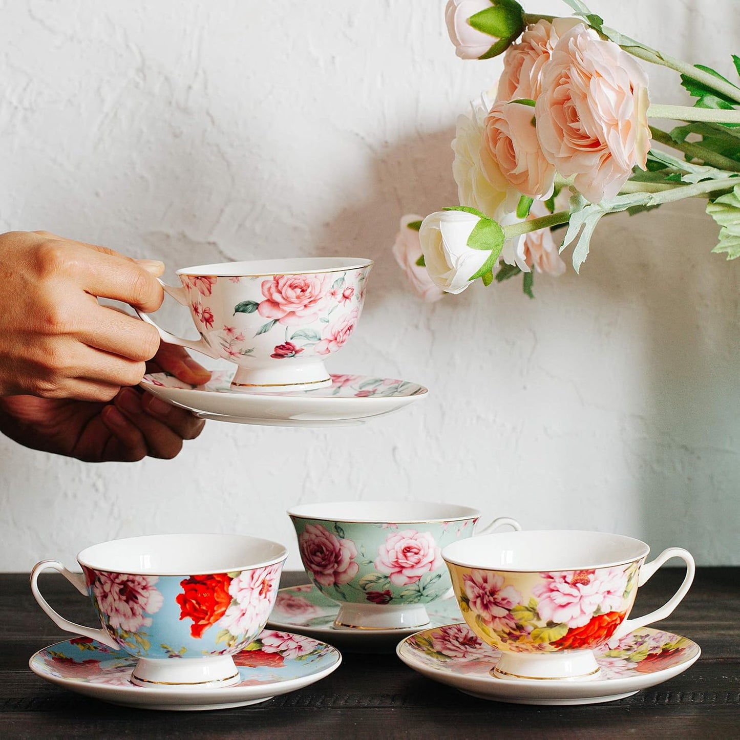 BTaT- Floral Tea Cups and Saucers, Set of 4 (8oz) with Gold Trim and Gift Box, Cappuccino Cups, Latte Cups