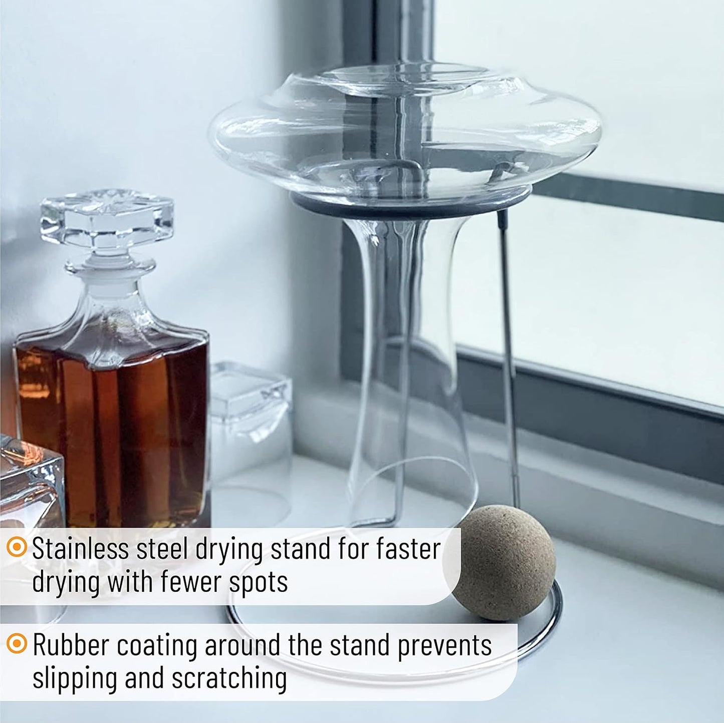 BTaT- XL Decanter with Drying Stand, Stopper, Brush and Beads