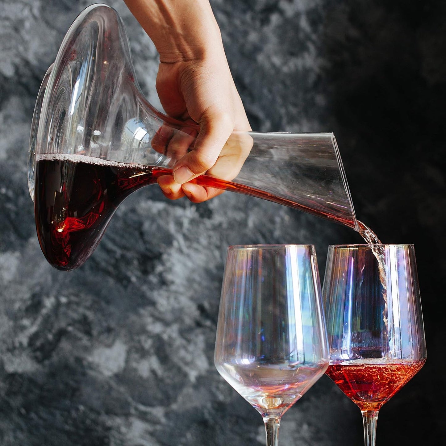 BTaT- XL Decanter with Drying Stand, Stopper, Brush and Beads